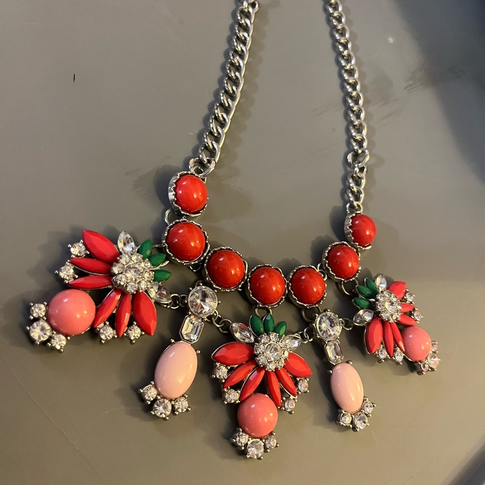 Elegant Red and Pink Floral Necklace